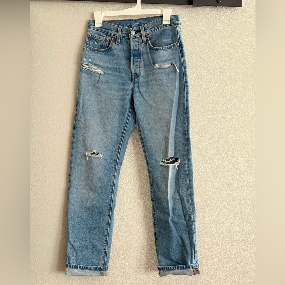 501 Levi's Classic Blue Denim Jeans